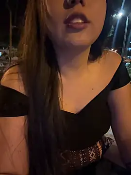 Snapshot of Maii_chan chatting on February 21, 2:39 am Maii chan online show from February 21, 2:39 am