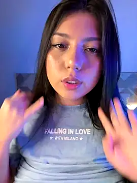 Snapshot of Maii_chan chatting on October 10, 6:01 am Maii chan online show from October 10, 6:01 am