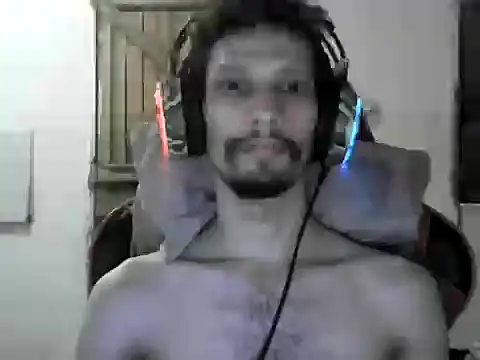 LucasMarcelo85 online show from January 10, 10:50 am