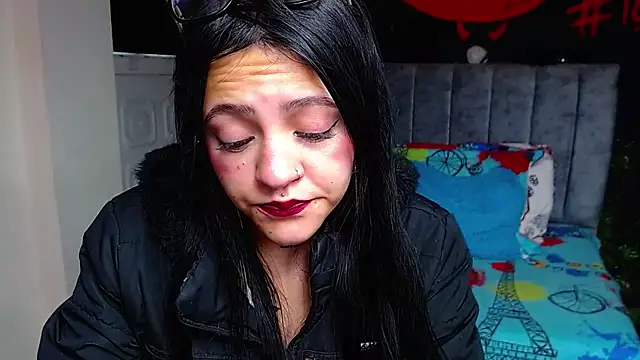 Violettasquirt online show from May 23, 2:21 pm