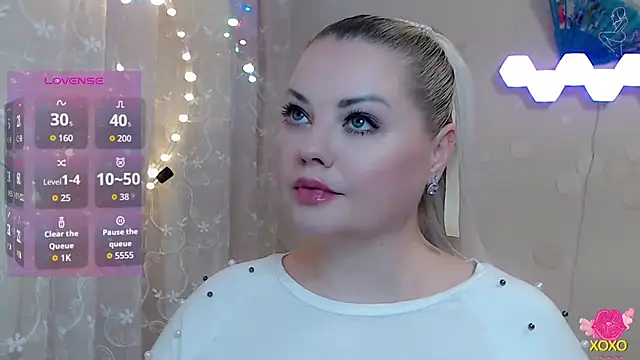 JewellKiss7 online show from February 9, 5:39 pm