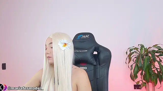 Mariafer05 online show from April 13, 4:01 pm