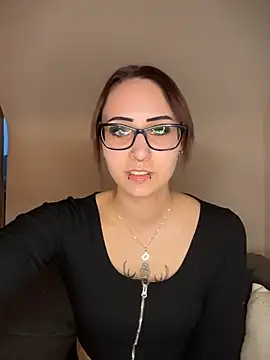 Snapshot of TheRealNyxa chatting on April 11, 6:12 pm TheRealNyxa online show from April 11, 6:12 pm