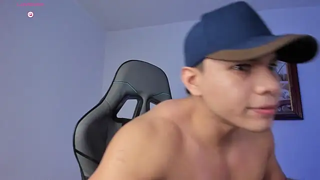 RoyConstance online show from March 31, 3:19 am