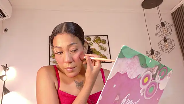 flavia cruz online show from December 16, 7:30 pm