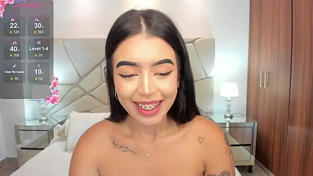 zoee jackson online show from February 10, 5:14 am