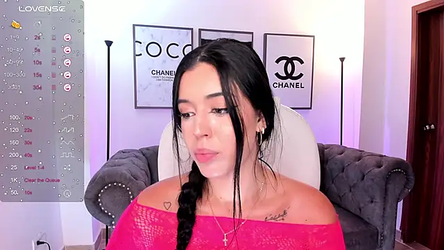 zoee jackson online show from February 11, 7:05 pm