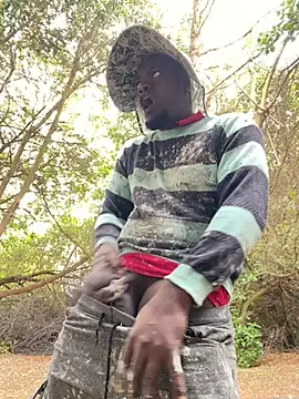 Snapshot of Andricastro chatting on December 10, 8:38 pm Andricastro online show from December 10, 8:38 pm