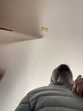 Snapshot of Andricastro chatting on December 24, 1:17 pm Andricastro online show from December 24, 1:17 pm