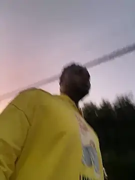 Snapshot of Andricastro chatting on December 25, 12:16 am Andricastro online show from December 25, 12:16 am