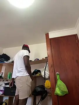 Snapshot of Andricastro chatting on January 5, 6:35 pm Andricastro online show from January 5, 6:35 pm