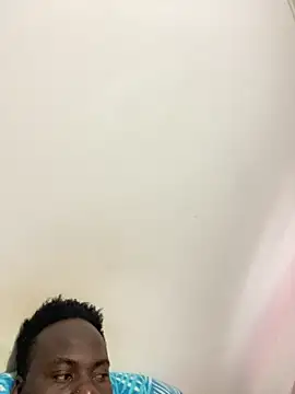 Snapshot of Andricastro chatting on February 12, 11:07 am Andricastro online show from February 12, 11:07 am