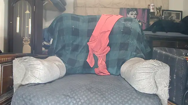 Snapshot of ladyscarlotta chatting on June 28, 10:38 pm ladyscarlotta online show from June 28, 10:38 pm