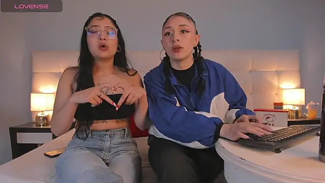 Snapshot of Cintya_Kros chatting on January 10, 2:14 am Cintya Kros online show from January 10, 2:14 am