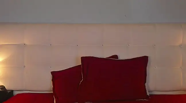 Snapshot of Cintya_Kros chatting on March 1, 2:37 am Cintya Kros online show from March 1, 2:37 am