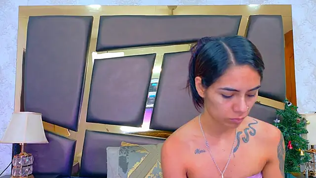 NicoleEsposito online show from December 17, 12:55 pm