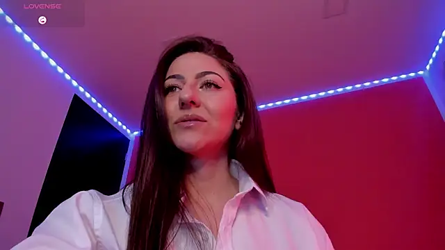 Ich Bin Julia online show from June 8, 9:42 am