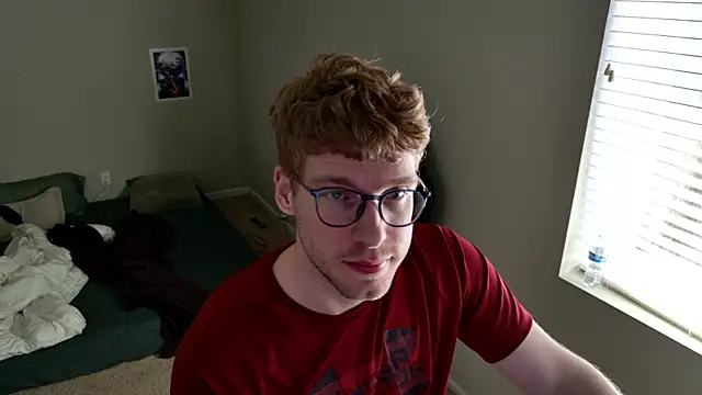 Snapshot of BlueEyedTallGuy94 chatting on July 10, 7:27 pm BlueEyedTallGuy94 online show from July 10, 7:27 pm