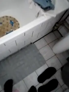 Snapshot of Grig1982 chatting on February 23, 3:53 pm Grig1982 online show from February 23, 3:53 pm