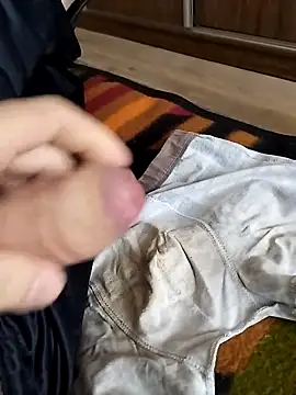 Snapshot of Grig1982 chatting on March 1, 3:14 pm Grig1982 online show from March 1, 3:14 pm