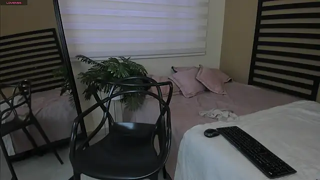 Catyloves online show from February 6, 10:13 pm