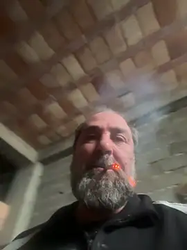 Snapshot of ros217 chatting on February 28, 1:45 pm ros217 online show from February 28, 1:45 pm