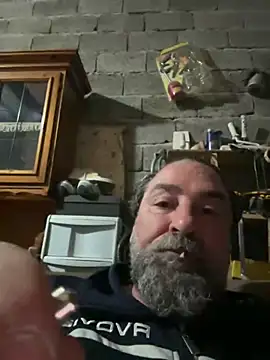 Snapshot of ros217 chatting on March 10, 5:29 pm ros217 online show from March 10, 5:29 pm