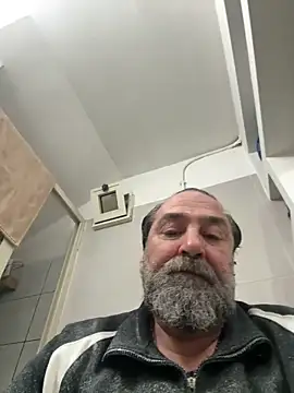 Snapshot of ros217 chatting on March 17, 4:21 pm ros217 online show from March 17, 4:21 pm