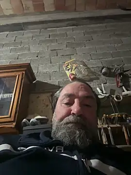 Snapshot of ros217 chatting on March 24, 6:02 pm ros217 online show from March 24, 6:02 pm