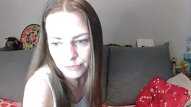 AnnaDiamond1 online show from July 21, 12:07 pm