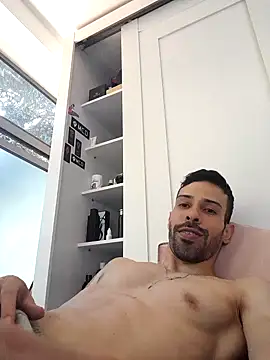 Snapshot of prince-roludo chatting on February 6, 7:29 pm prince-roludo online show from February 6, 7:29 pm