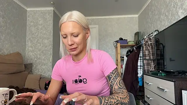 AnneBall online show from April 23, 6:47 am