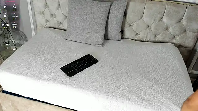 nina soul online show from October 9, 3:54 pm