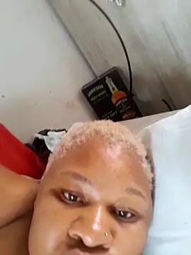 beaitebae online show from February 9, 1:46 pm