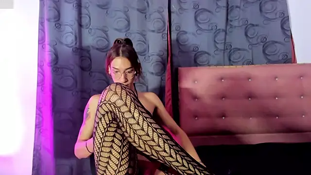 khandyzBlum online show from April 11, 11:31 pm