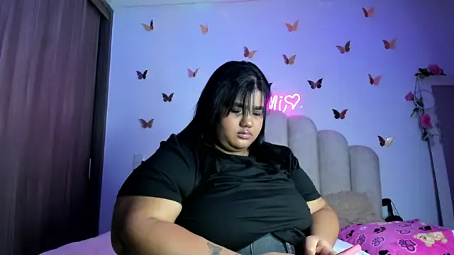 NaomiAsha online show from November 29, 12:46 am