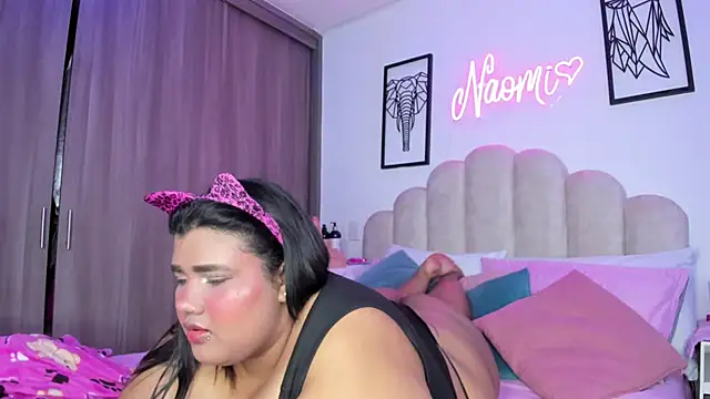 NaomiAsha online show from April 3, 8:29 pm