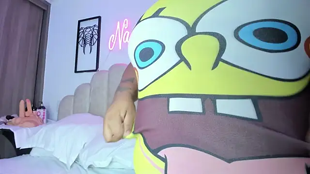 NaomiAsha online show from April 12, 8:30 am