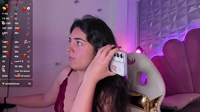 meraki fraise online show from February 18, 7:52 pm