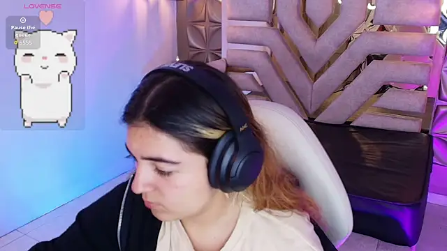 meraki fraise online show from September 26, 7:29 pm