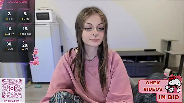 shy melony online show from March 4, 10:24 am