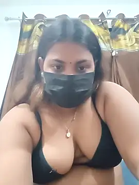 Hotmilfxox online show from February 1, 2:13 pm