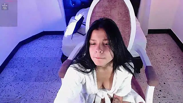 Zoee babygirl online show from December 10, 3:55 pm