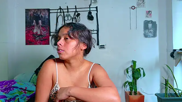 clydexxxbunny online show from June 20, 7:49 pm