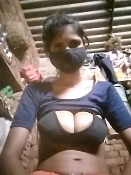 Snapshot of Ritu-0143 chatting on May 21, 10:50 pm Ritu-0143 online show from May 21, 10:50 pm