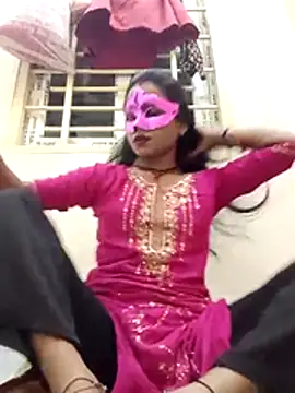 Snapshot of Ritu-0143 chatting on June 11, 3:04 am Ritu-0143 online show from June 11, 3:04 am