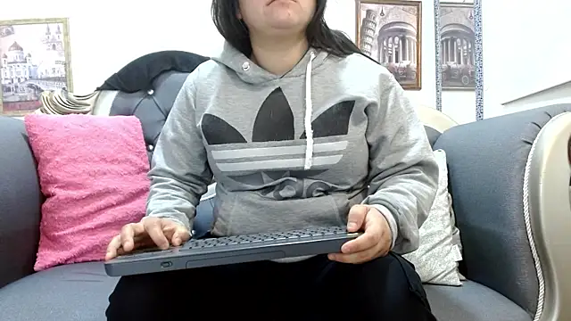 Snapshot of KataleyaStiward chatting on July 1, 1:13 pm KataleyaStiward online show from July 1, 1:13 pm