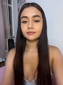 HallieLemon1 online show from April 4, 11:24 pm