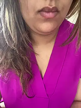 yassminsexy22 online show from June 3, 9:45 am