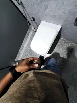 Snapshot of rocksrockydick chatting on February 13, 8:10 am rocksrockydick online show from February 13, 8:10 am